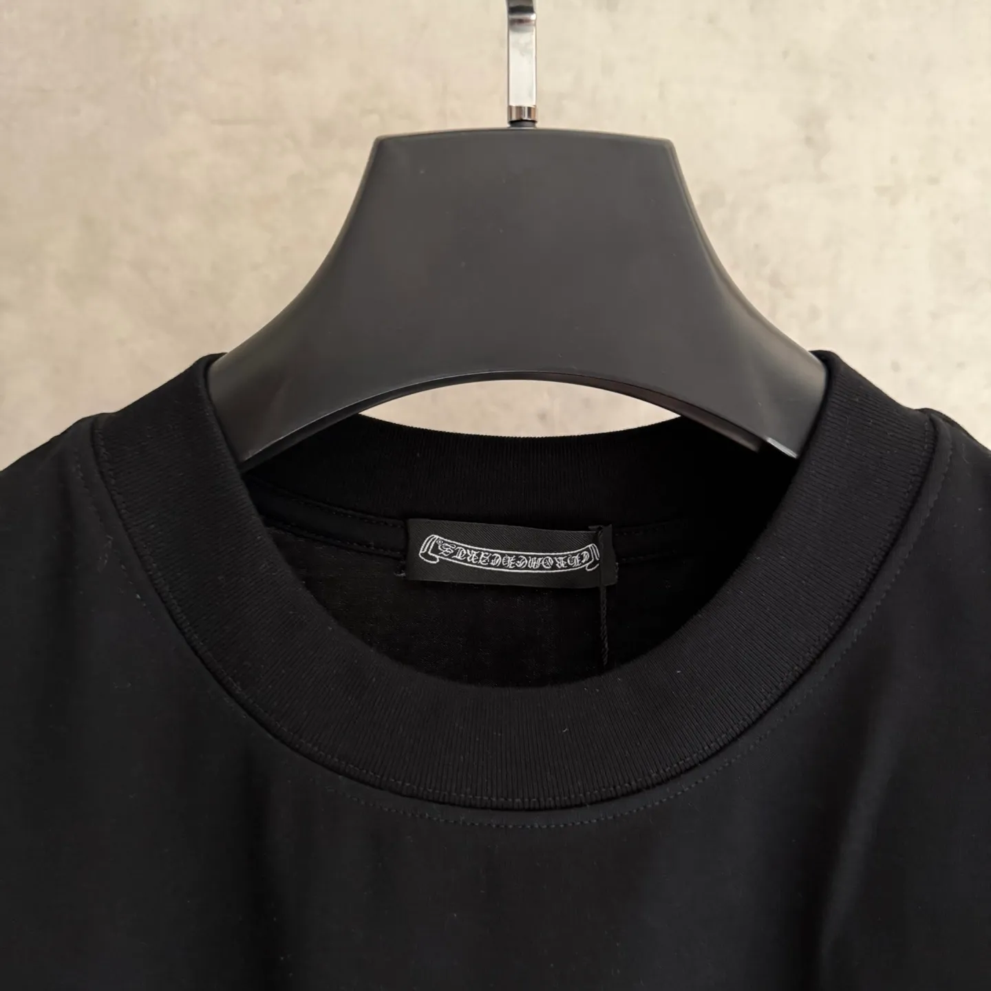 🅿️200 [Strict quality control] CH Croixin's new tank top T-shirt. The fabric is made of 280 grams of high-quality long-staple cotton blend. It is soft and breathable while retaining the original support. Digital direct injection process is used on the front and back to restore the color of the pattern itself. Black and white 2 colors. Size: S-XL